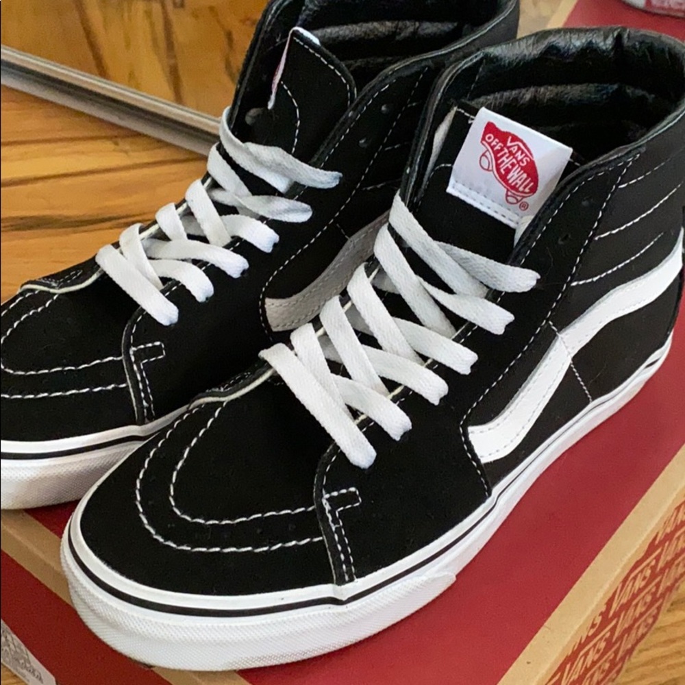 7.5 high top Vans